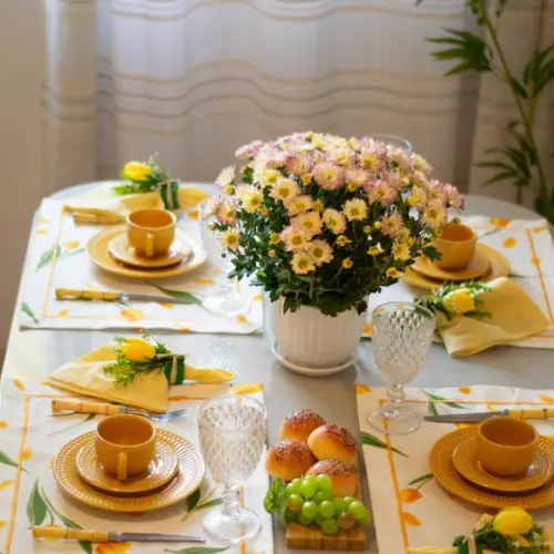 Kit Mesa Posta Dia das Mães Tulipas Amarelas 4 Lugares