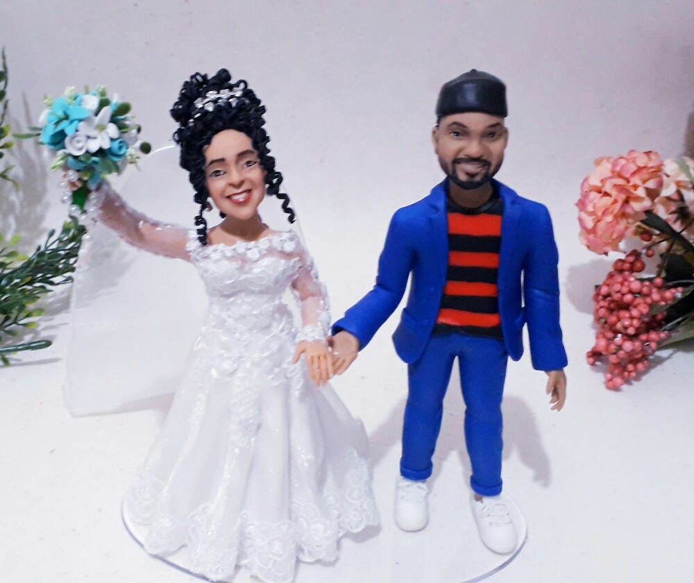 Noivinhos humanizados em biscuit /noivinhos personalizados
