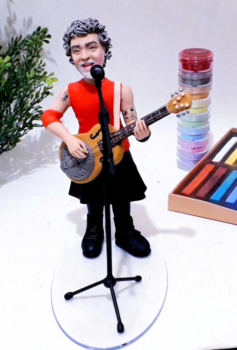Escultura Humanizada em Biscuit - Artista