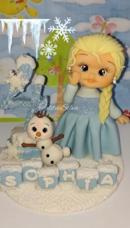 Topo de bolo personalizado brincando na neve