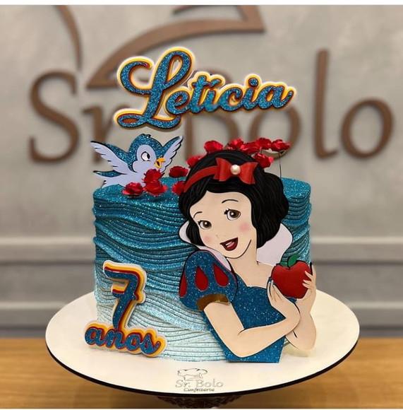 Arquivo de Corte: Topo de Bolo Branca de Neve 003
