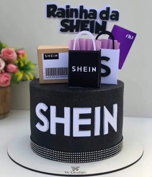 Arquivo Corte: Topo de Bolo Rainha da Shein