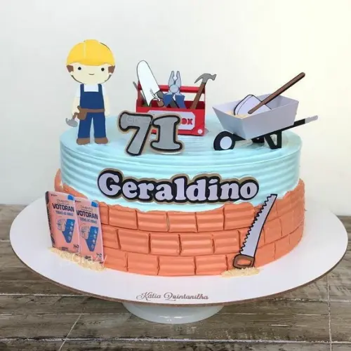 Arquivo de Corte: Topo de Bolo Pedreiro Construçao