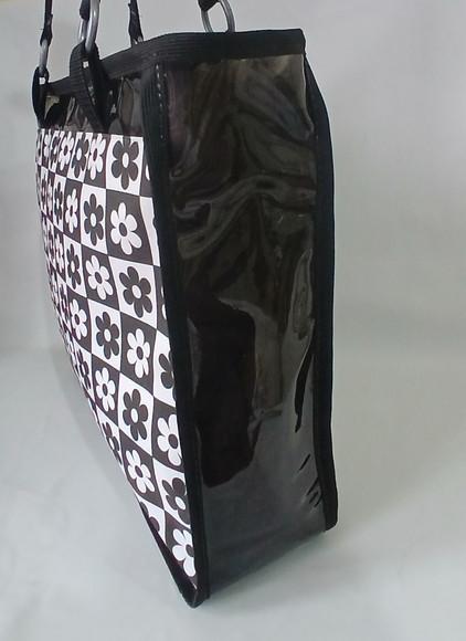 Bolsa Praia Margaridas Black e White