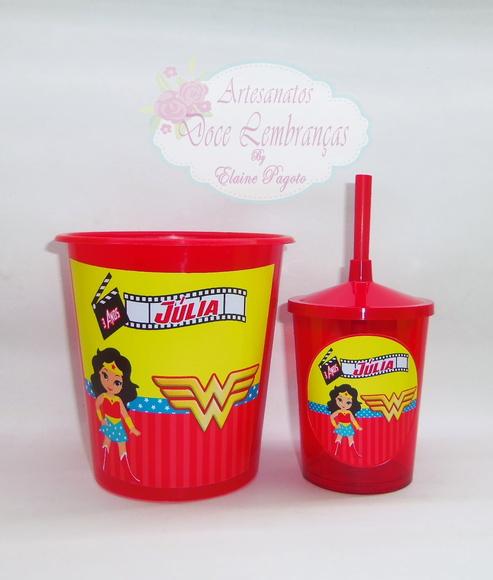 Kit Cineminha Mulher Maravilha