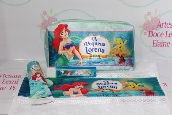 Kit Dental + necessaire + toalha A Pequena Sereia