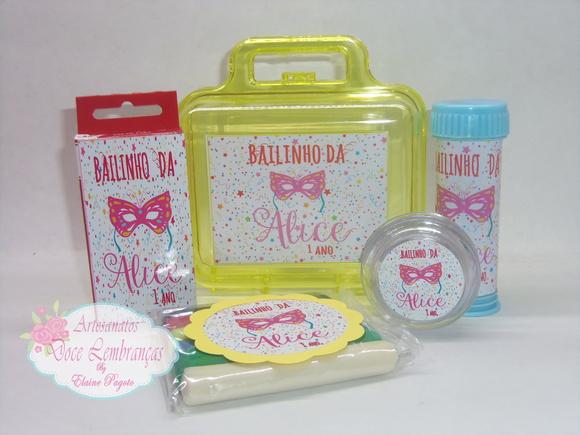 Kit maleta + bolinha de sabão