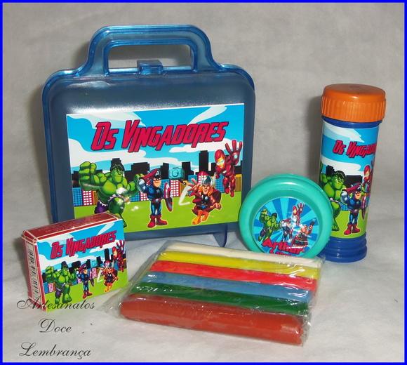 Kit maleta + bolinha de sabão