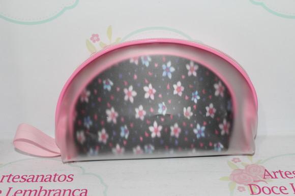 Kit Necessaire Oval Plástico Translúcido e Floral