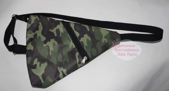 Mochila transversal Triangular Camuflada