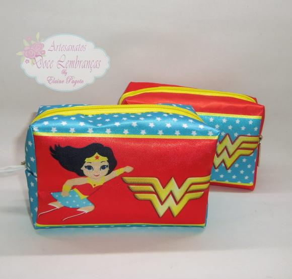 Necessaire / Estojo Mulher Maravilha