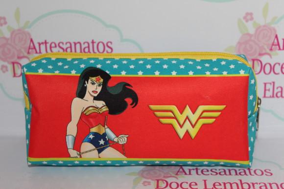 Necessaire / Estojo Mulher Maravilha