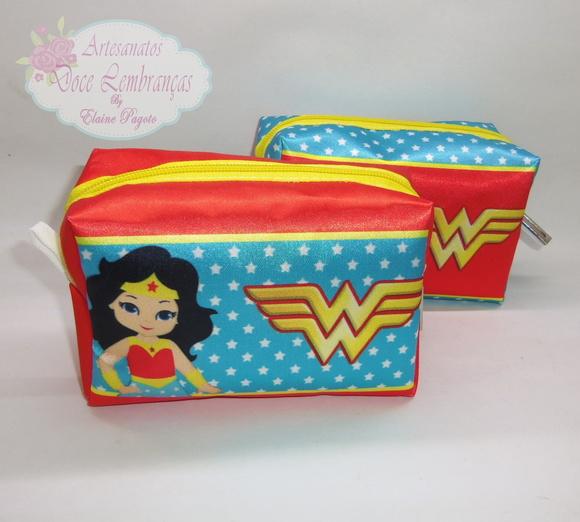 Necessaire / Estojo Mulher Maravilha