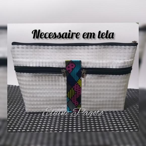 Necessaire em tela