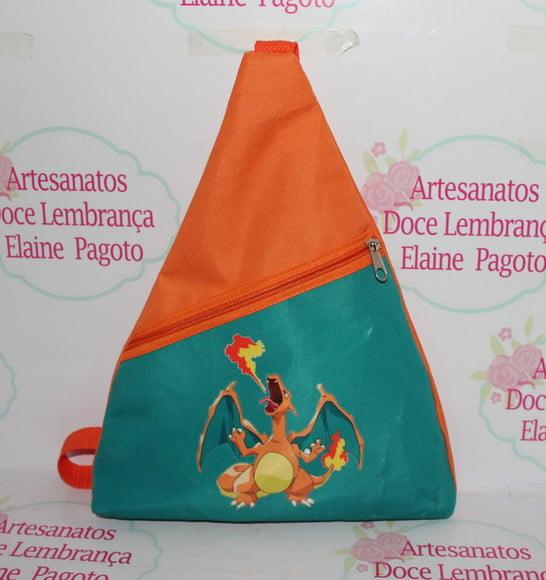 Mochila transversal Triangular Pokemon