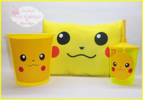 Kit Cinema + Travesseiro Pokémon