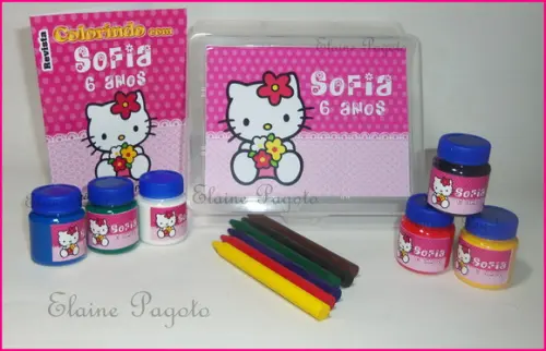 Kit de colorir na caixa organizadora