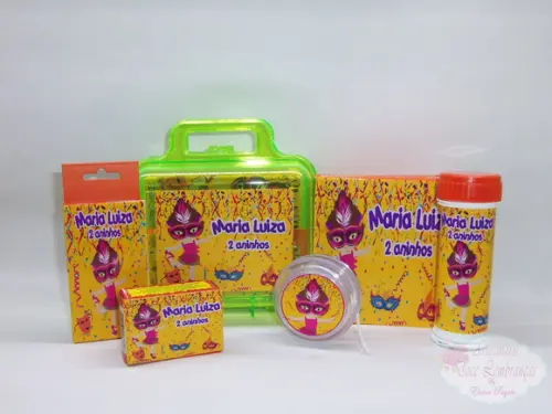 Kit maleta + bolinha de sabão