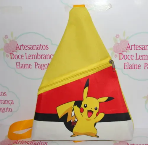 Mochila transversal Triangular Pokemon