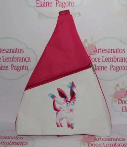 Mochila transversal Triangular Pokemon