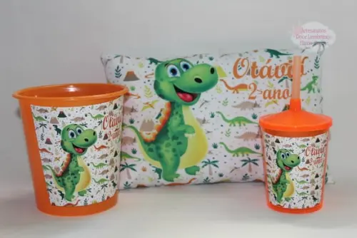 Kit Cinema + Travesseiro Dino
