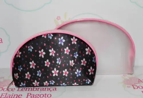 Kit Necessaire Oval Plástico Translúcido e Floral
