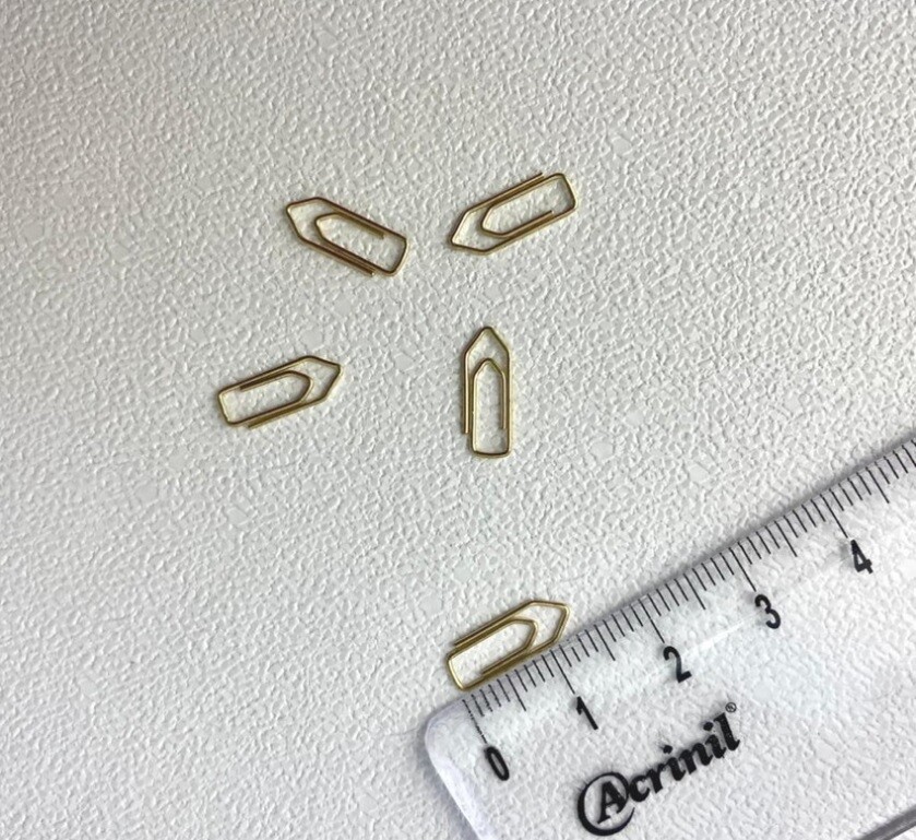 100 Mini Clipes Nr.5 Dourado Clips de Papel - Convite