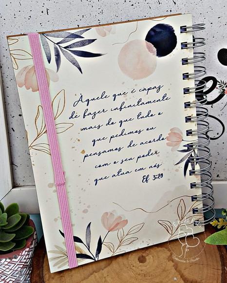 Agenda Personalizada Floral com Inicial do Nome
