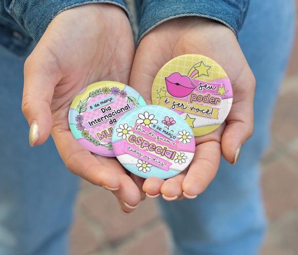 Bottons Alfinete Personalizado - Dia da Mulher