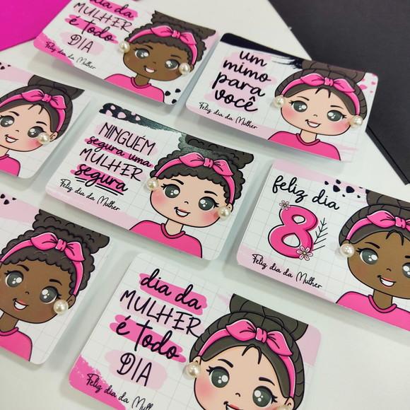 Brinco na Tag Personalizado - Dia da Mulher