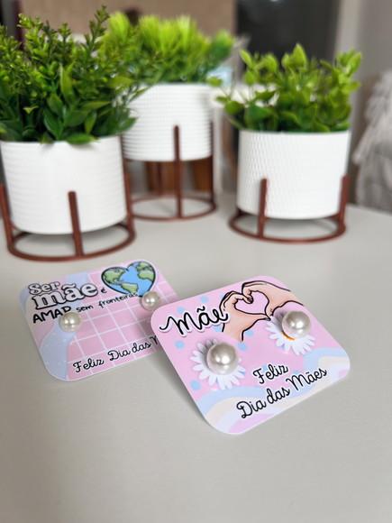 Brinco Pérola na Tag Personalizado -dia da Mães