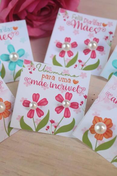 Brinco Pérola na Tag Personalizado Dia das Mães