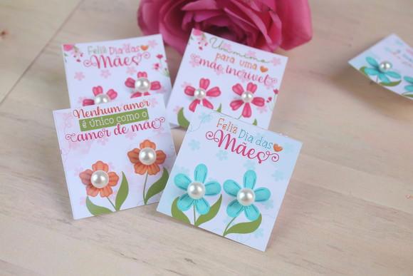 Brinco Pérola na Tag Personalizado Dia das Mães