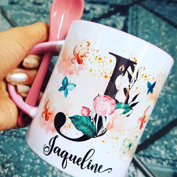 Caneca com Colher Floral Personalizada com Inicial + Nome