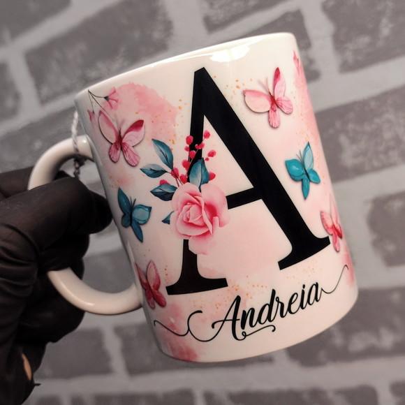 Caneca Floral Personalizada com Inicial + Nome