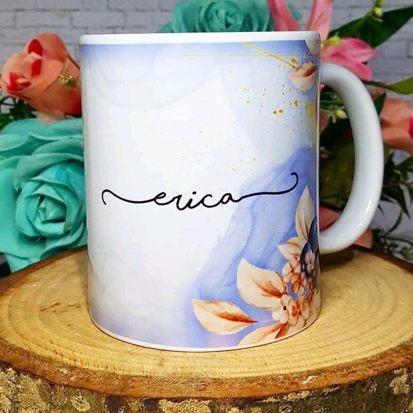 Caneca Floral Personalizada com Inicial + Nome