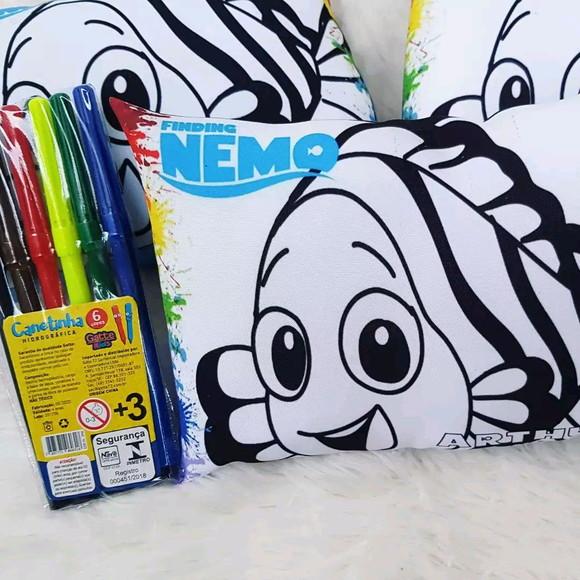 Kit de Colorir Almofada + Canetinha Procurando Nemo