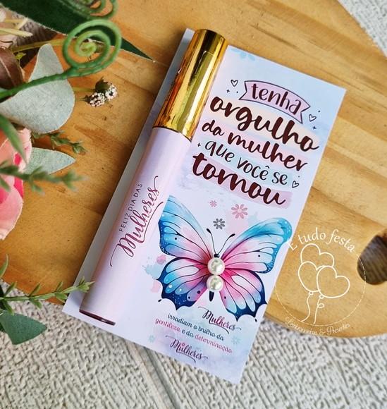 Lip Gloss Labial + Brinco Personalizado Dia das Mulheres