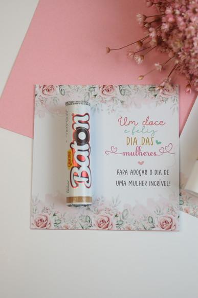 Mimo com Batom de Chocolate para o Dia das Mulheres