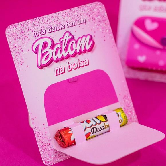 Mimo da Barbie com Batom de Chocolate para Clientes