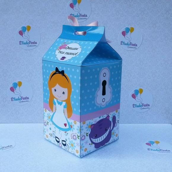 Caixinha de Milk personalizada Alice no País das Maravilhas