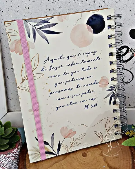 Agenda Personalizada Floral com Inicial do Nome