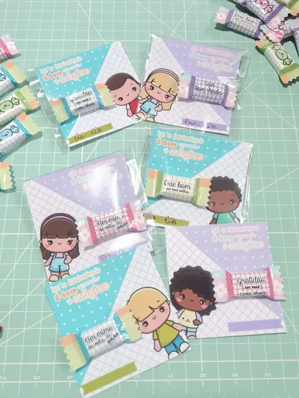Balas Personalizadas + Card - Volta as Aulas