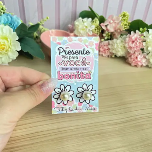 Brinco Pérola na Tag Personalizado -dia da Mães