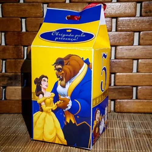 Caixinha de Milk Personalizada - a Bela e a Fera