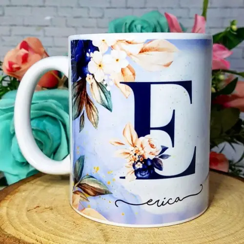 Caneca Floral Personalizada com Inicial + Nome