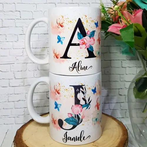 Caneca Floral Personalizada com Inicial + Nome