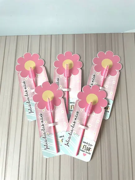 Escovinha para Cilios + Tag Personalizada Dia das Mães
