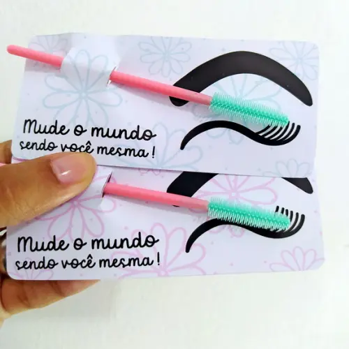 Escovinha para Cilios +tag Personalizada- Dia das Mulheres