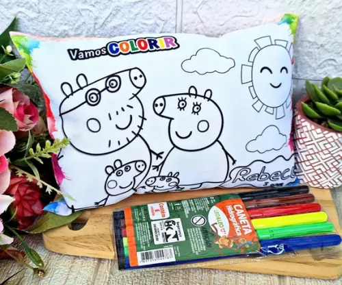 Kit de Colorir Almofada + Canetinha P . e . P . P. a